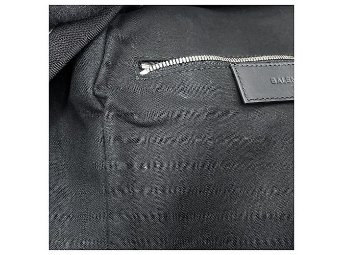 Zaino/Borsa Balenciaga in tela e pelle beige e nero - vista 10
