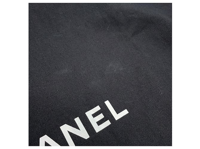 Timeless Borsa a tracolla Chanel Matelassé in pelle d'agnello nera Nero - vista 12