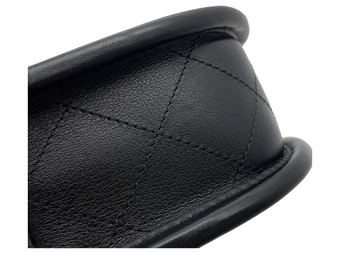 Timeless Borsa a tracolla Chanel Matelassé in pelle d'agnello nera Nero - vista 8