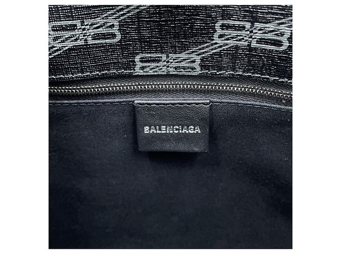 Everyday Balenciaga Handtasche in Schwarz mit silberner Hardware - Ansicht 17