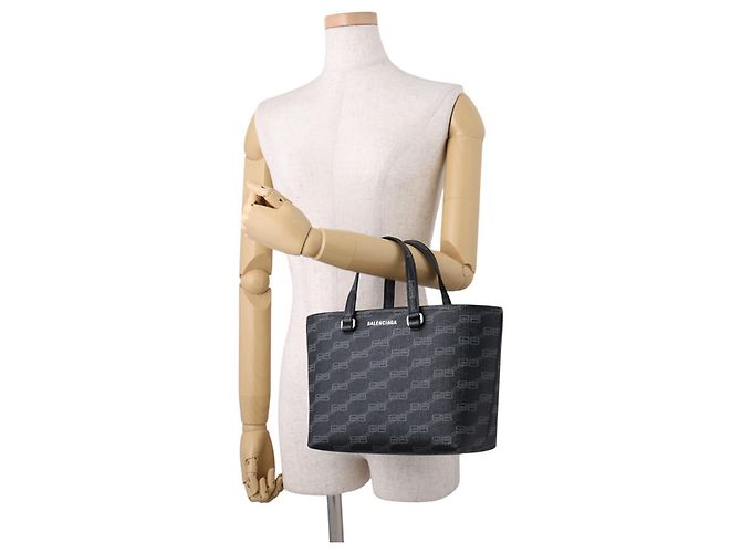 Everyday Balenciaga Handtasche in Schwarz mit silberner Hardware - Ansicht 4