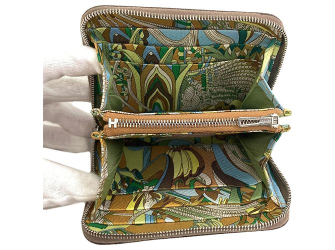 Hermès Hermes Etoupe Gray Bi-fold Geldbörse Taupe - Ansicht 4