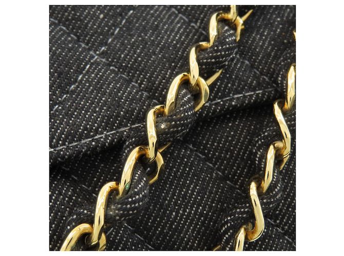 Borsa a tracolla Chanel Matelassé Double Flap Nero - vista 20