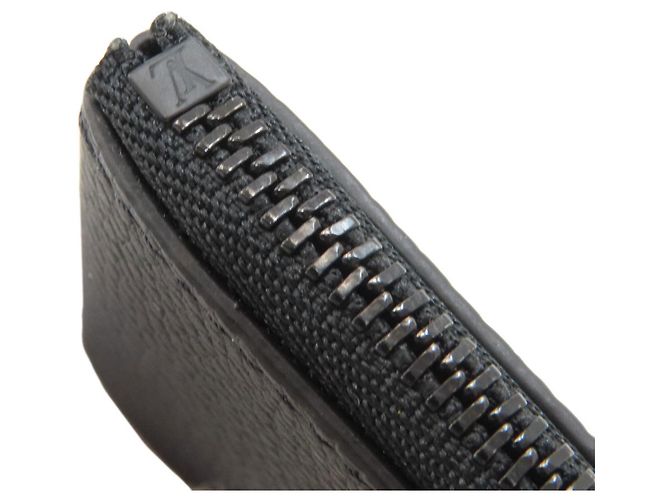 Louis Vuitton M81031 Pochette Clé Aerogram Coin Case Noir - vue 10