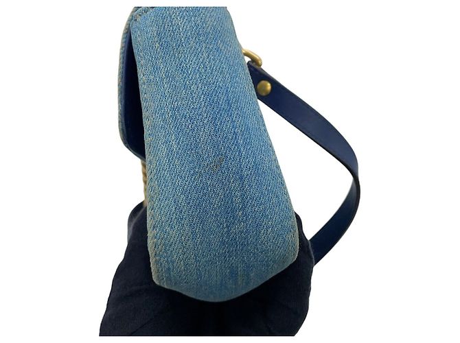 Borsa a tracolla Gucci GG Marmont Small in denim con catena Blu - vista 9