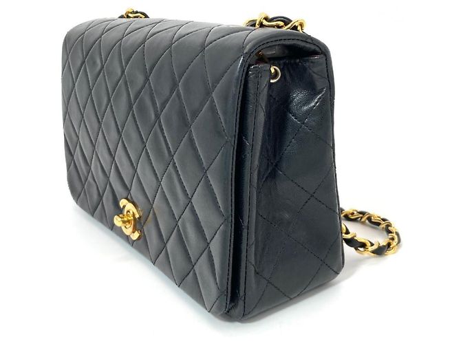 Borsa a tracolla Chanel Matelassé con catena Nero - vista 2