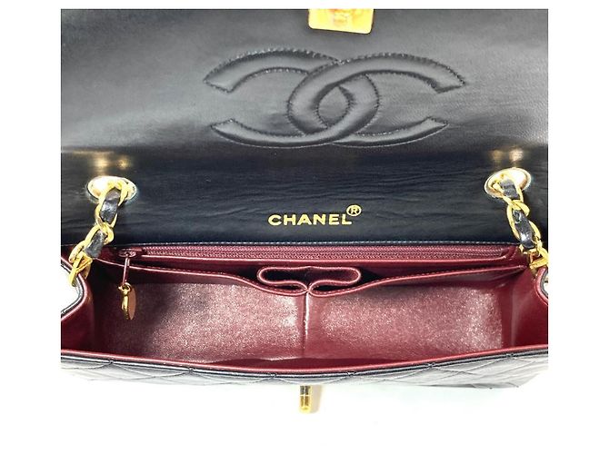 Borsa a tracolla Chanel Matelassé con catena Nero - vista 6