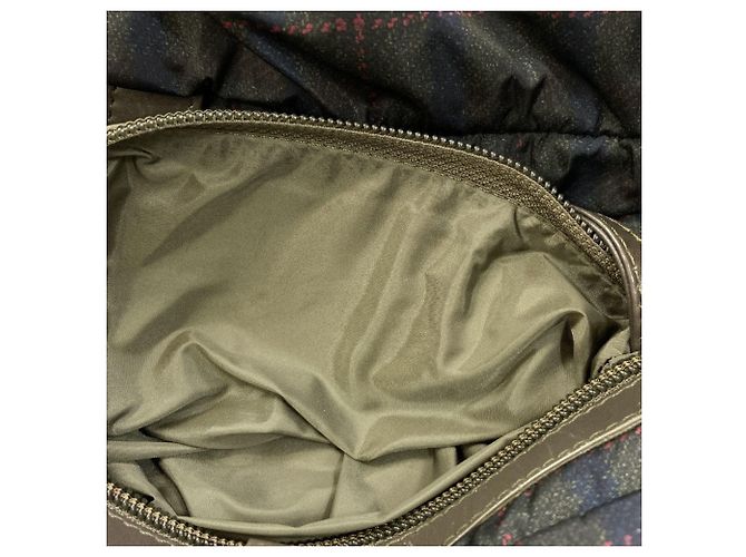 Borsa reversibile Chanel Coco Cocoon Cachi - vista 10