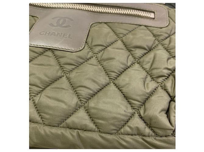 Borsa reversibile Chanel Coco Cocoon Cachi - vista 11