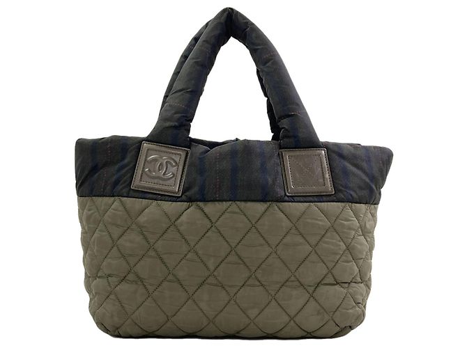 Borsa reversibile Chanel Coco Cocoon Cachi - vista 2