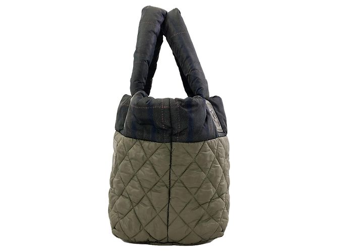 Borsa reversibile Chanel Coco Cocoon Cachi - vista 3
