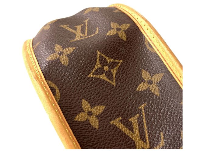 Borsa a tracolla Louis Vuitton M95173 Perfo Musette Verde chiaro Monogramma - vista 10