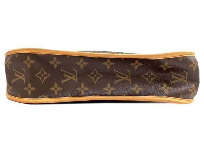 Borsa a tracolla Louis Vuitton M95173 Perfo Musette Verde chiaro Monogramma - vista 4