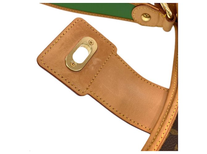 Borsa a tracolla Louis Vuitton M95173 Perfo Musette Verde chiaro Monogramma - vista 9