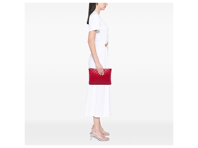 Clutch Chanel Red Medium Quilted Lambskin O Case Rosso - vista 5