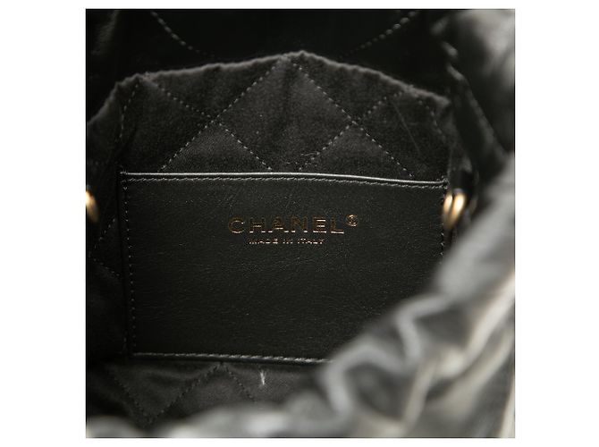 Borsa Chanel 22 Mini in vitello lucido nero - vista 5