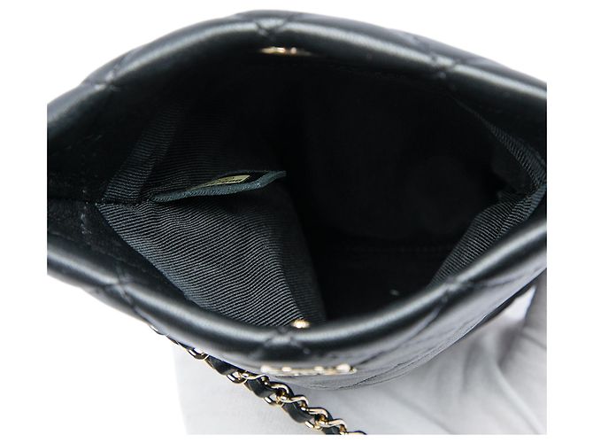 Chanel Black CC gestepptes Lammleder Handyhalter Crossbody mit Kette Schwarz - Ansicht 4
