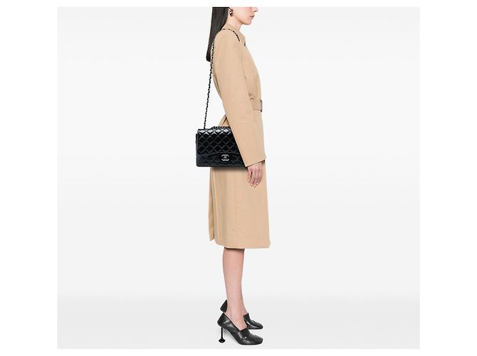 Chanel Black Jumbo Classic Crinkled Patent Single Flap Nero - vista 5