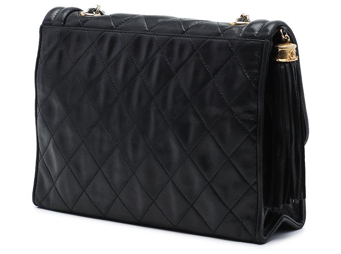 Chanel Black Quilted Lambskin Tassel Flap Nero - vista 2