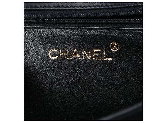 Chanel Black Quilted Lambskin Tassel Flap Nero - vista 5