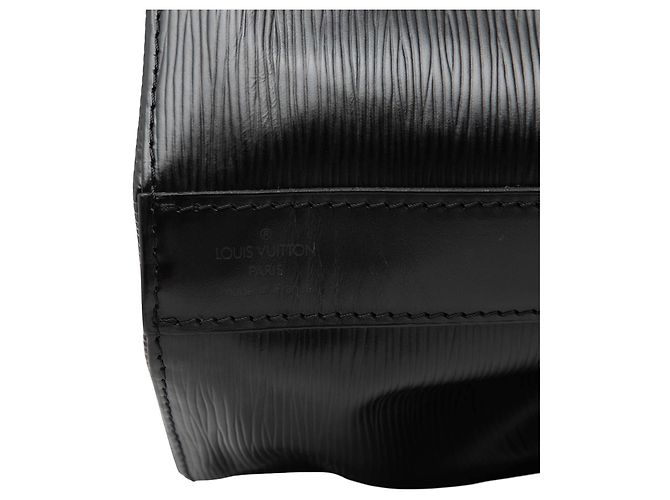 Louis Vuitton Black Epi Sac D Epaule GM Nero - vista 5