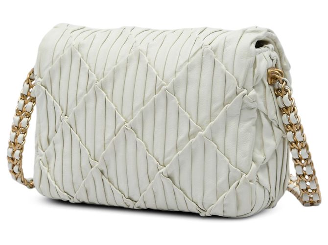 Chanel White Mini Pleated Calfskin Chain Soul Flap Bianco Crudo - vista 2