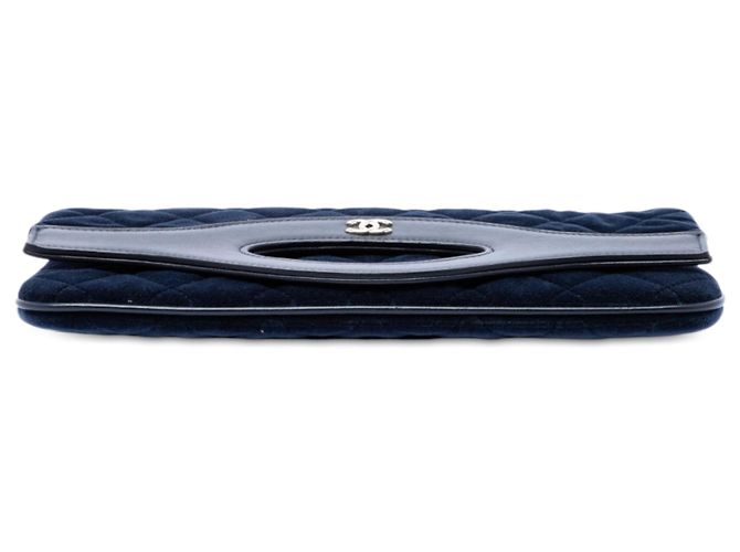 Chanel Blue Small Quilted Velvet 31 Clutch Blu navy - vista 3