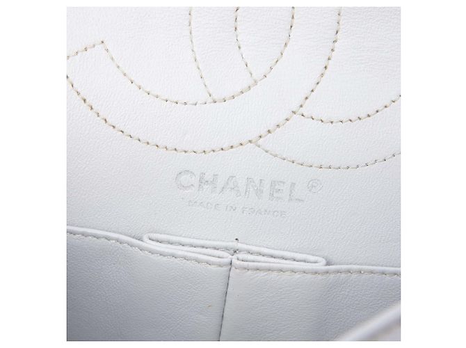 Chanel White Quilted Aged Calfskin Reissue 2.55 Double Flap 226 Bianco - vista 5