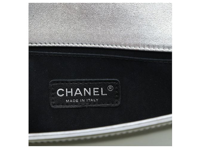 Chanel Gold Small Bicolor Quilted Metallic Patent Boy Flap D'oro - vista 5