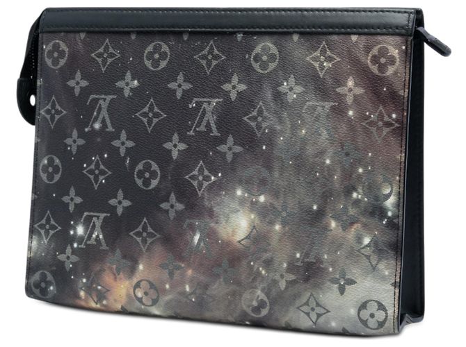 Louis Vuitton Black Monogram Galaxy Pochette Voyage MM Nero - vista 2