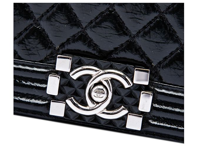Chanel Black Small Quilted Crinkled Patent Boy Flap Noir - vue 5