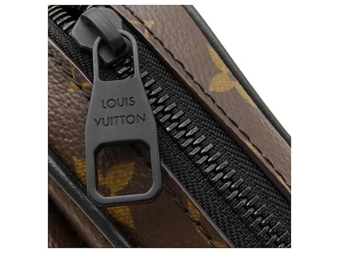 Louis Vuitton Brown Monogram Macassar Christopher Wearable - vista 10