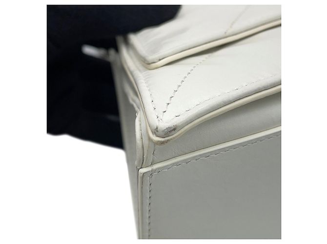 Everyday Borsa a tracolla con catena Balenciaga in pelle bianca Bianco - vista 7