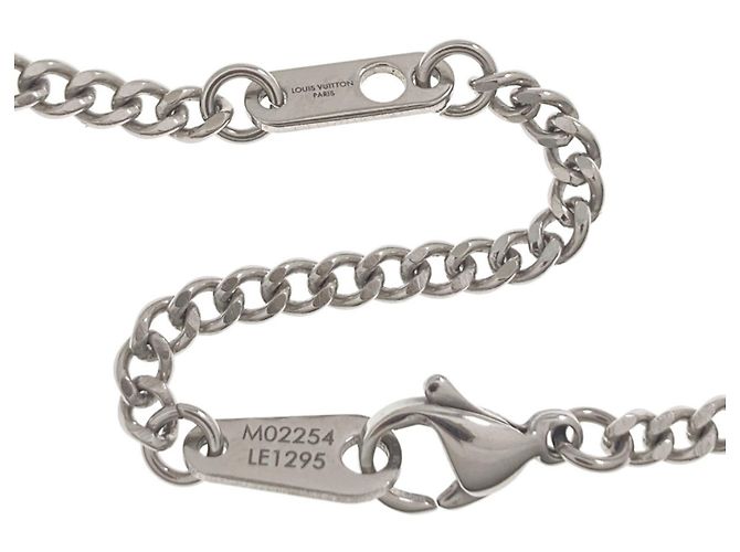 Collana con pendente Louis Vuitton Monogram Row Argento - vista 4