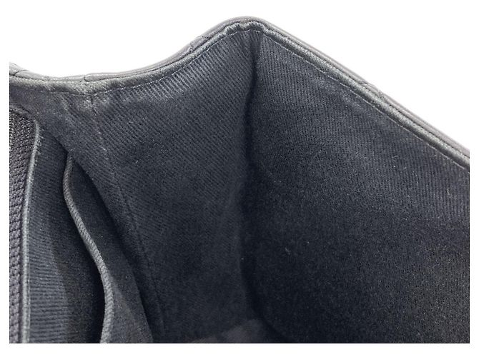 Borsa a tracolla Chanel Matelassé Coco Mark Nero - vista 10