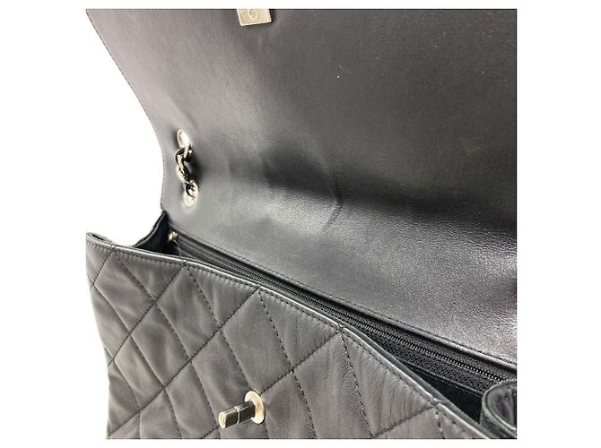 Borsa a tracolla Chanel Matelassé Coco Mark Nero - vista 15
