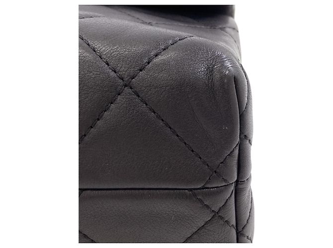 Borsa a tracolla Chanel Matelassé Coco Mark Nero - vista 17