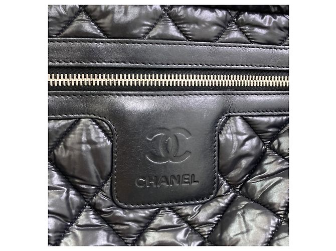 Borsa a mano Chanel A48610 Coco Cocoon PM Nero - vista 11
