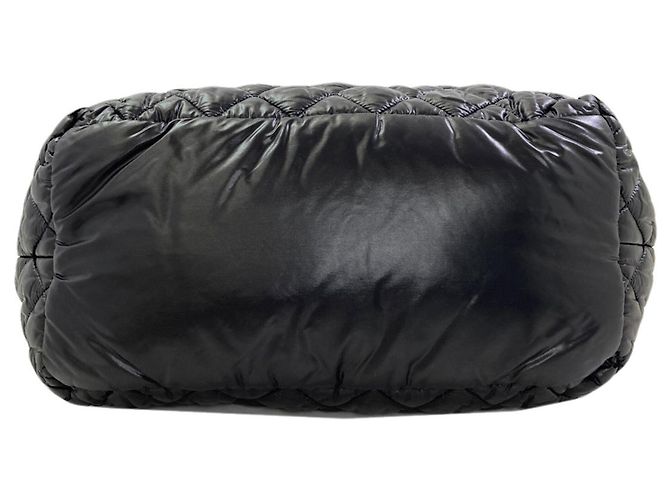 Borsa a mano Chanel A48610 Coco Cocoon PM Nero - vista 4