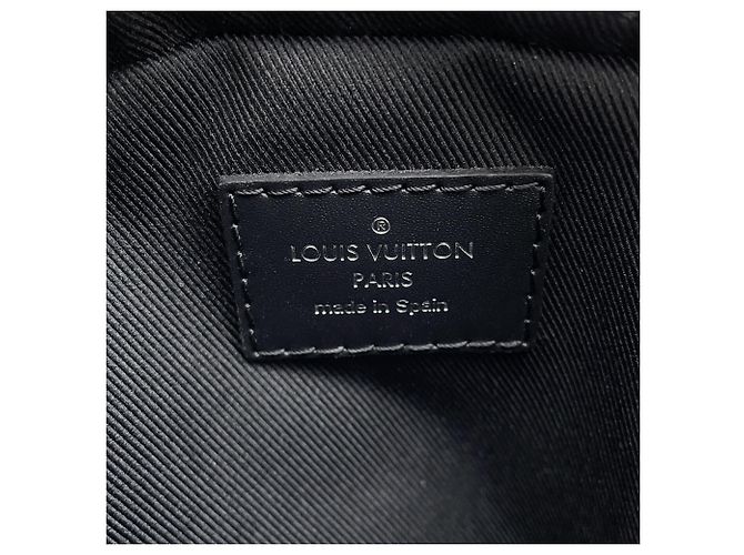 Borsa a tracolla Louis Vuitton Epi Danube PM Nero - vista 14