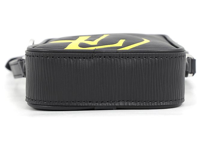 Borsa a tracolla Louis Vuitton Epi Danube PM Nero - vista 3