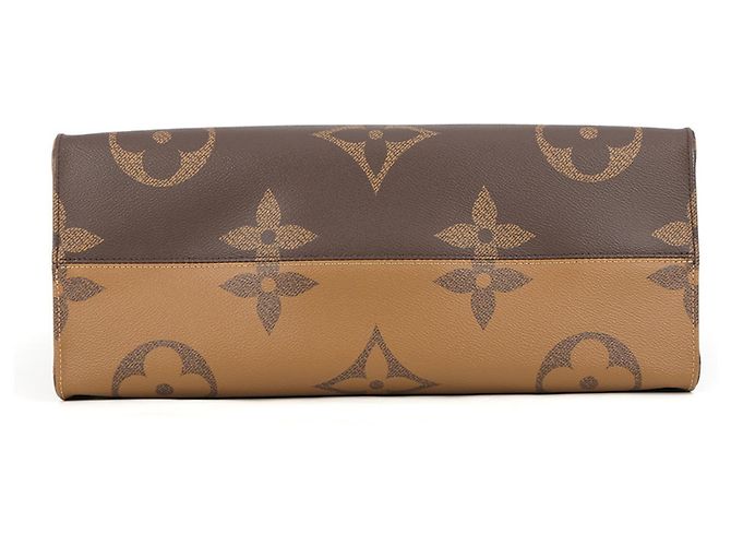 Borsa Tote Louis Vuitton Monogram Reverse Giant OnTheGo GM Rosso Monogramma - vista 3