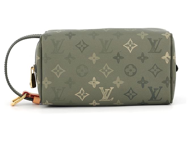 Pochette Louis Vuitton Monogram Verde Cachi Monogramma - vista 3