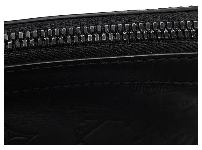 Borsa Sling Louis Vuitton Monogram Shadow Chalk Nero Monogramma - vista 14