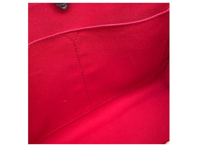 Borsa Louis Vuitton Monogram Reverse Giant OnTheGo PM Rosso - vista 10