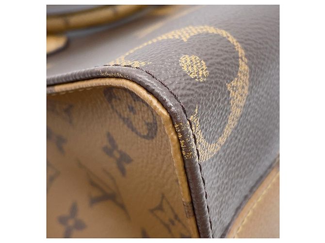 Borsa Louis Vuitton Monogram Reverse Giant OnTheGo PM Rosso - vista 8