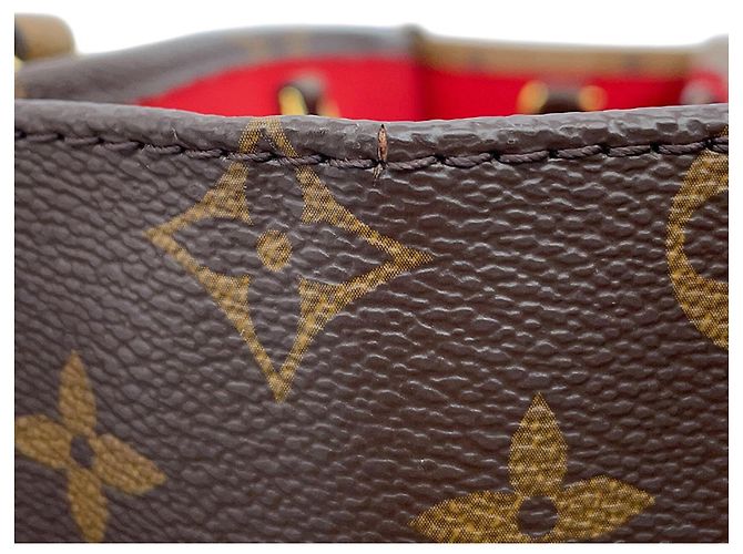 Borsa Louis Vuitton Monogram Reverse Giant OnTheGo PM Rosso - vista 9