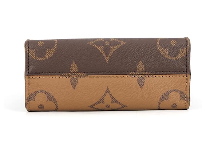 Borsa Louis Vuitton Monogram Reverse OnTheGo BB Rosso Monogramma - vista 3