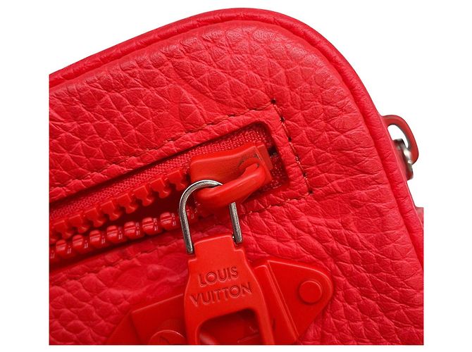Louis Vuitton Monogram Taurillon Pochette Volga Rosso Monogramma - vista 13
