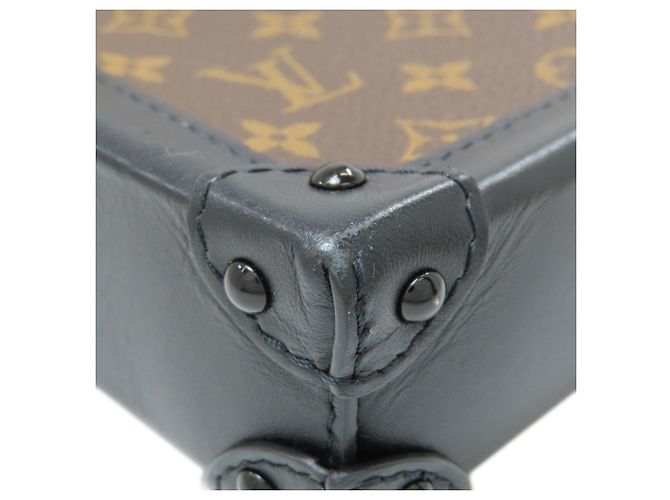 Louis Vuitton Pochette Trunk Vertical Shoulder Bag Monogramma - vista 18